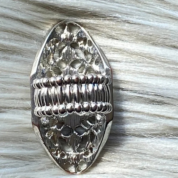 Beautiful Silver with Sparkling Rhinestones Fashion Statement Ring - Picture 12 of 13